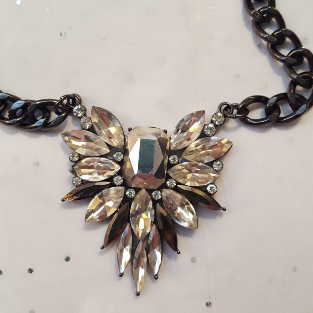 Statement necklace - Picture 2 of 4